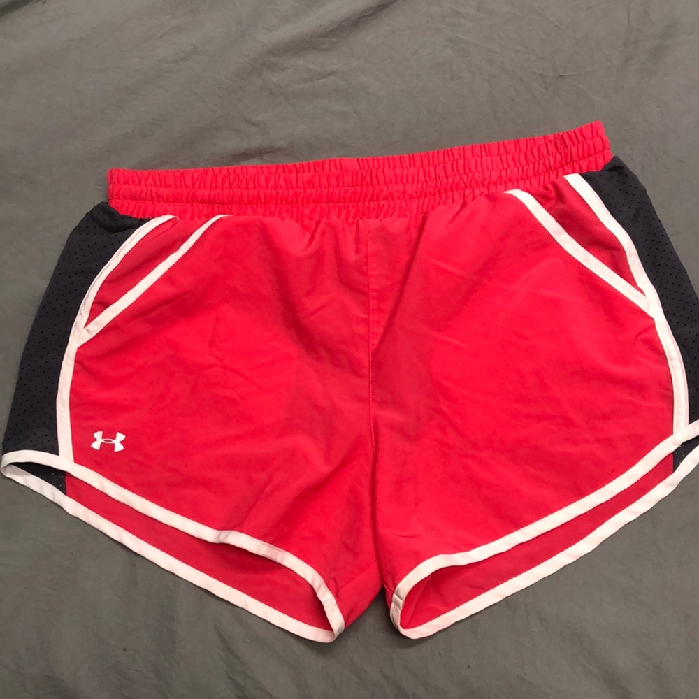 •Cute Under Armor shorts•
